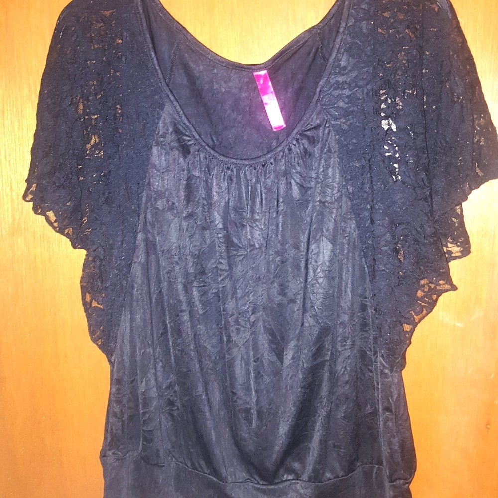 Butterfly Sleeved Black Shirt